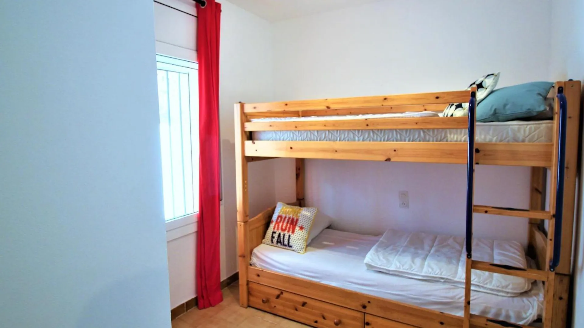8002 - Los Torrinos 50, Casa Aislada De Todo Ruido, Con Fantastica Vista Al Mar, Gran Terreno De 100M2 Con Barbacoa, Rodeada De Vegetacion, Intimidad Asegurada. 2 Garajes. - Es-258-91 Roses Spain