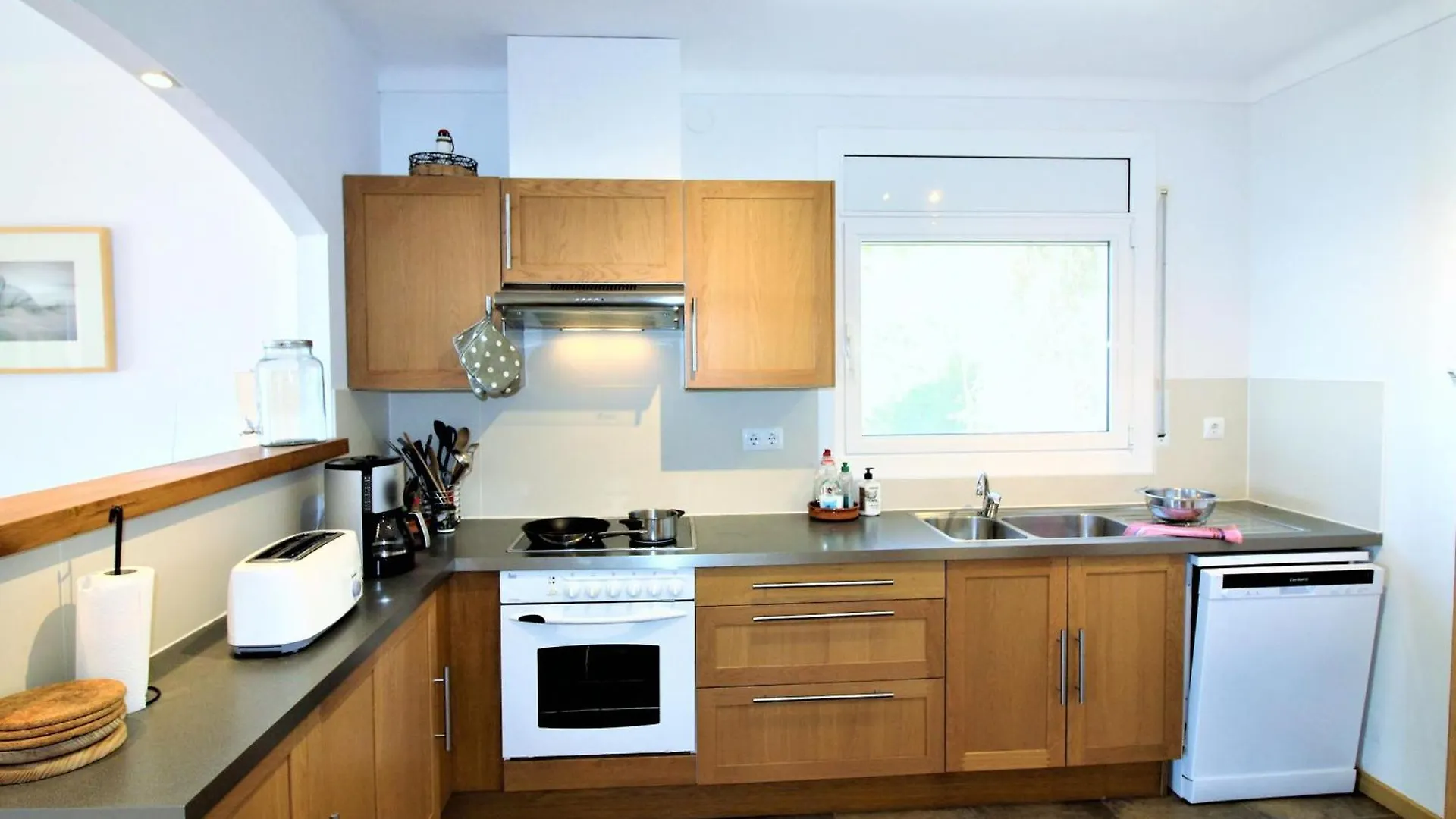 8002 - Los Torrinos 50, Casa Aislada De Todo Ruido, Con Fantastica Vista Al Mar, Gran Terreno De 100M2 Con Barbacoa, Rodeada De Vegetacion, Intimidad Asegurada. 2 Garajes. - Es-258-91 Roses 0*,  Spain