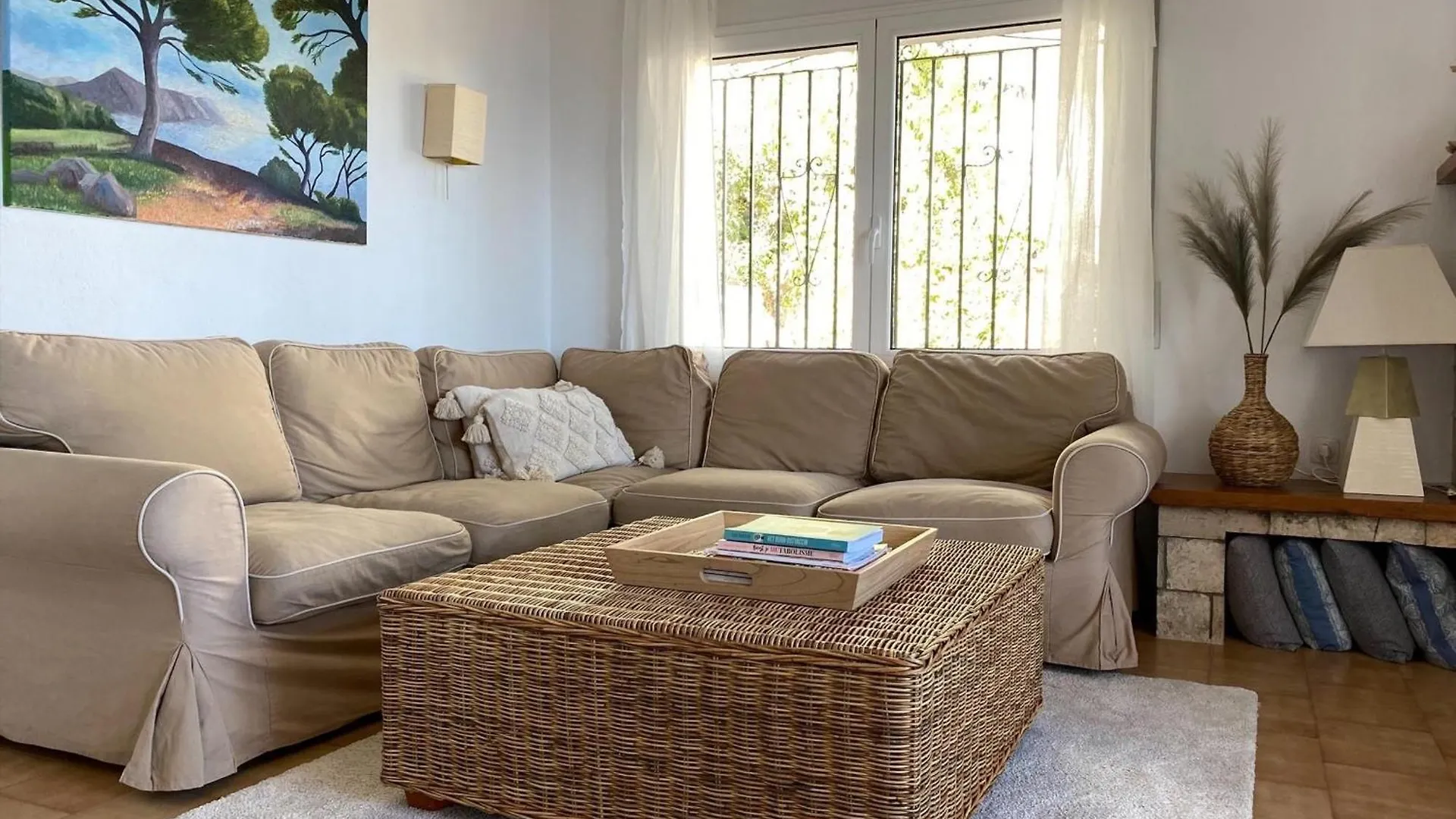 Holiday home 8002 - Los Torrinos 50, Casa Aislada De Todo Ruido, Con Fantastica Vista Al Mar, Gran Terreno De 100M2 Con Barbacoa, Rodeada De Vegetacion, Intimidad Asegurada. 2 Garajes. - Es-258-91 Roses